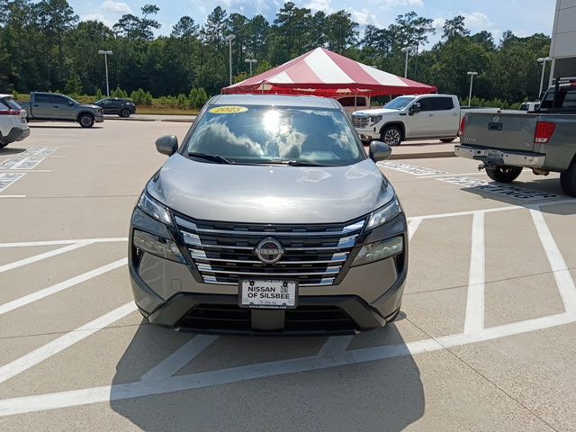 2025 Nissan Rogue SV AWD's photo