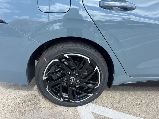 2026 Nissan Sentra SR - Photo 14