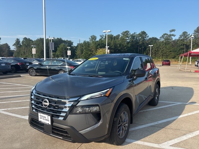 2026 Nissan Rogue S photo 4