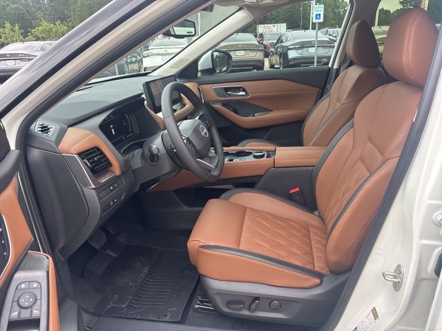 2026 Nissan Rogue Platinum - Photo 18