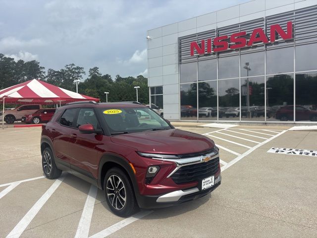 2025 Chevrolet Trailblazer LT's photo