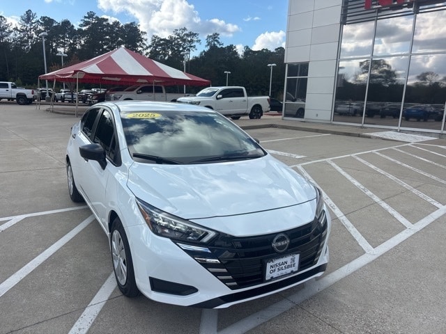 2025 Nissan Versa Sedan S's photo