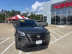 2026 Nissan Rogue SV SUV