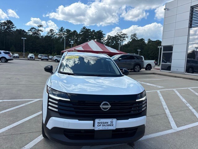 2026 Nissan Kicks SV photo 2