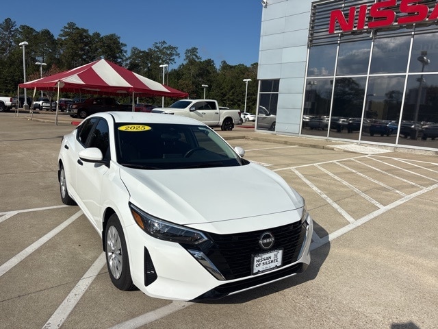 2025 Nissan Sentra S's photo