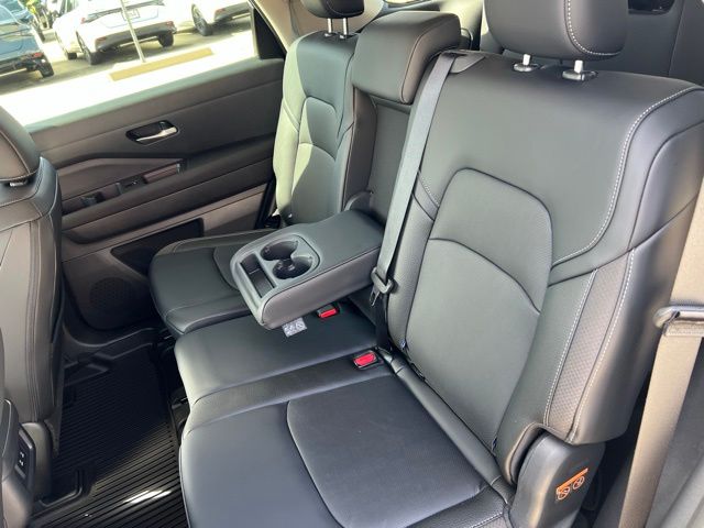 2026 Nissan Pathfinder SL - Photo 22
