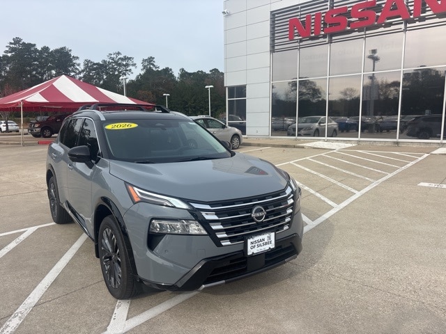 2026 Nissan Rogue Platinum's photo