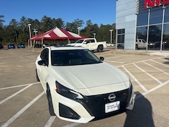 2025 Nissan Altima SR Sedan