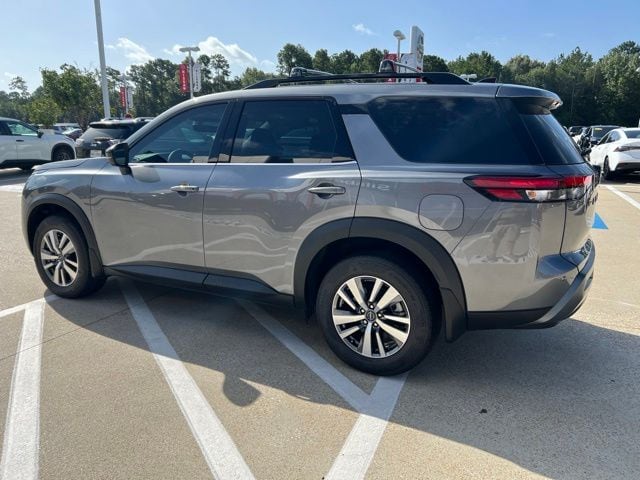 2026 Nissan Pathfinder SL - Photo 7