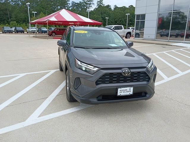 2024 Toyota RAV4 XLE FWD's photo