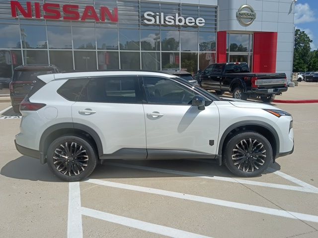 2026 Nissan Rogue Dark Armor - Photo 14