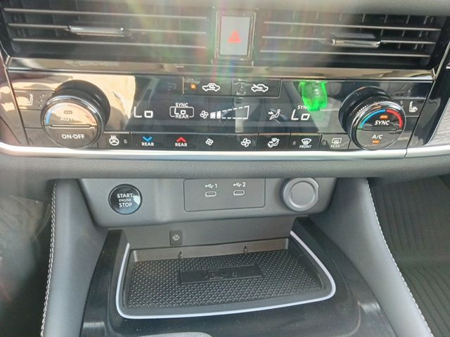 2026 Nissan Rogue Platinum - Photo 24