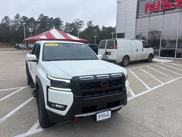 2026 Nissan Frontier PRO-X's photo