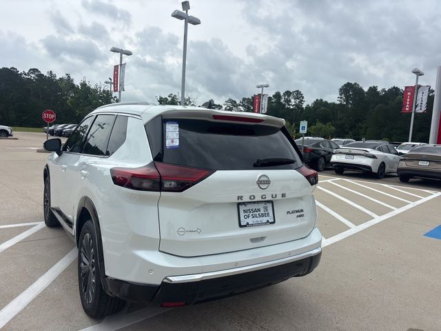2026 Nissan Rogue Platinum - Photo 8