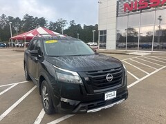 2025 Nissan Pathfinder SL SUV