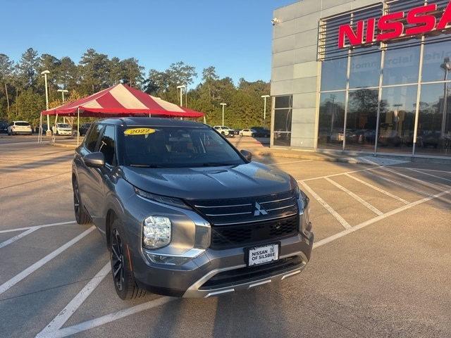 2022 Mitsubishi Outlander SE