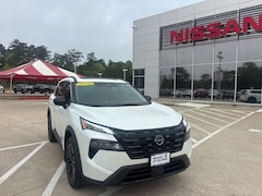 2026 Nissan Rogue Dark Armor SUV