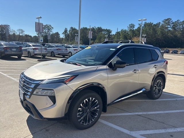 2026 Nissan Rogue Platinum photo 4