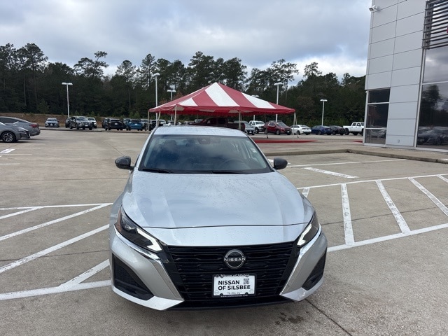 2024 Nissan Altima 2.5 SV photo 3