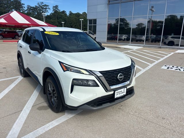 2022 Nissan Rogue S FWD's photo
