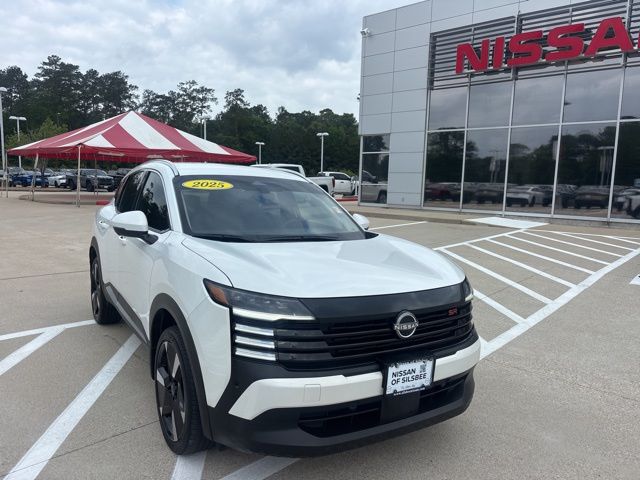 2025 Nissan Kicks 2.0 SR's photo