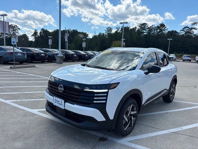 2026 Nissan Kicks SV photo 4