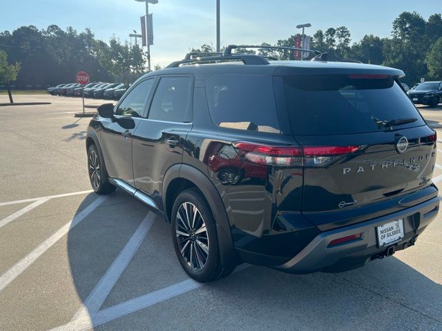 2026 Nissan Pathfinder Platinum - Photo 8