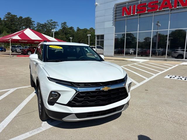 2023 Chevrolet Blazer 2.0T 2LT FWD's photo
