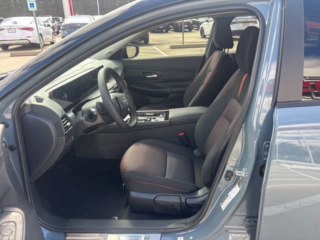 2026 Nissan Sentra SR - Photo 17