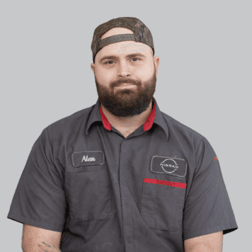 Staff member Alan Stewart from ID_9ca408