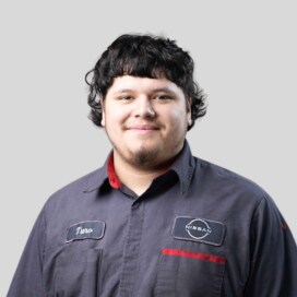 Staff member Arturo Bustamante from ID_9ca408