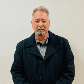 Staff member Jim Shirey from ID_9ca408
