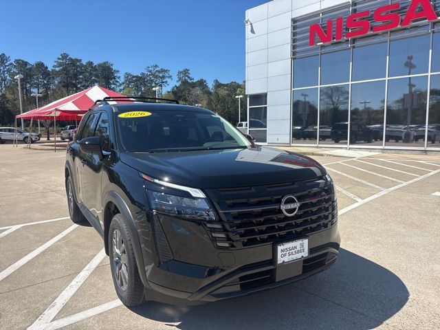 2026 Nissan Pathfinder SV 2WD's photo