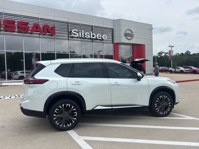 2026 Nissan Rogue Platinum - Photo 12