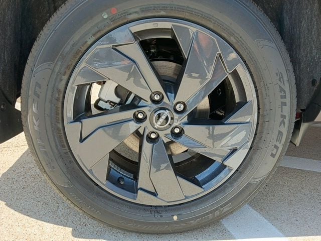 2026 Nissan Rogue SV - Photo 17