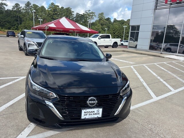 2025 Nissan Sentra SV photo 2