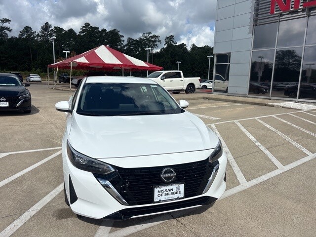 2025 Nissan Sentra SV photo 2