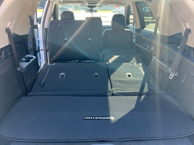 2026 Nissan Pathfinder SV - Photo 22