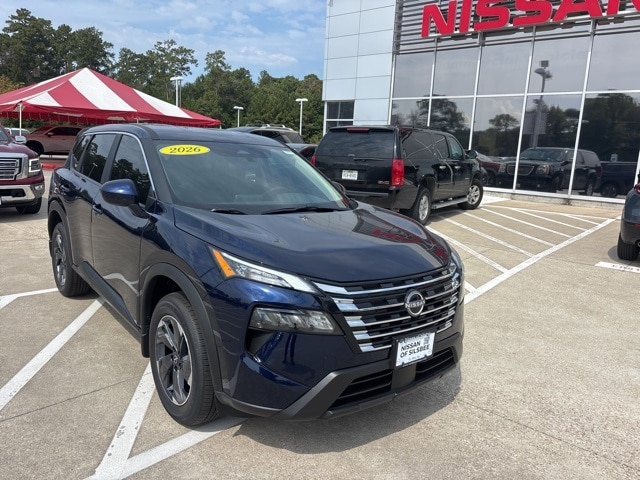 2026 Nissan Rogue SV's photo