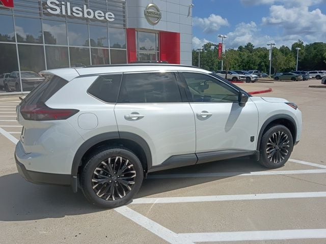 2026 Nissan Rogue Dark Armor - Photo 13