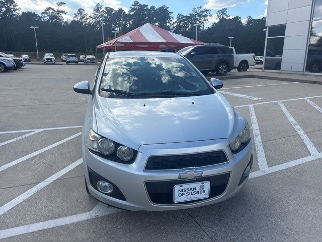 2014 Chevrolet Sonic LT photo 3