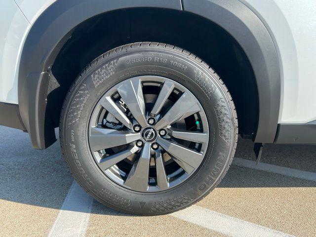 2026 Nissan Pathfinder SV - Photo 18