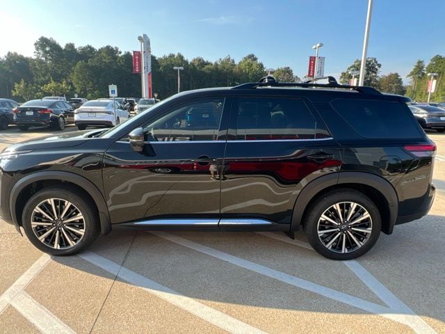 2026 Nissan Pathfinder Platinum - Photo 6