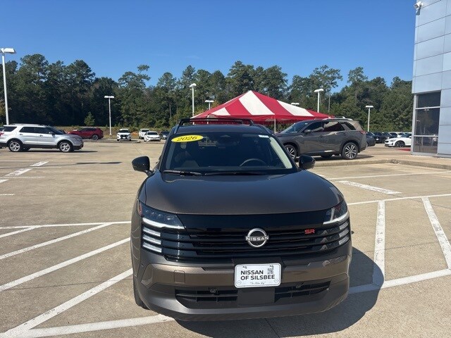 2026 Nissan Kicks SR photo 3