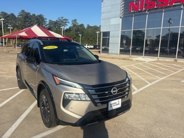 2026 Nissan Rogue Platinum's photo