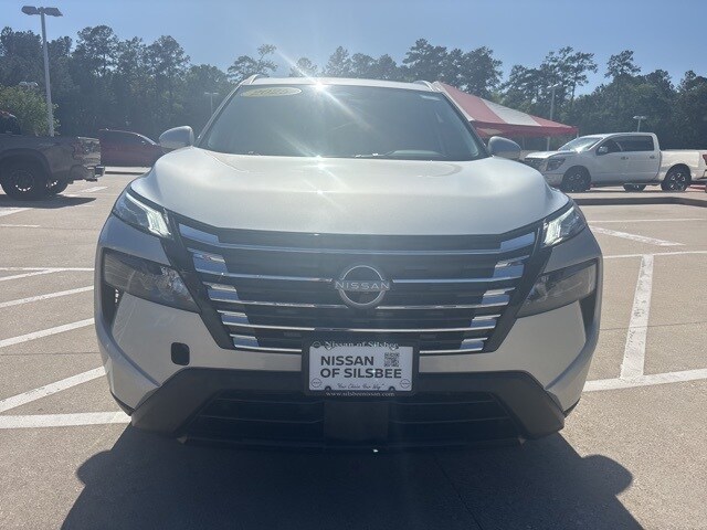2025 Nissan Rogue SV photo 3