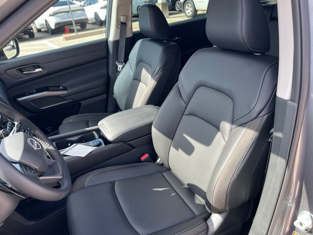 2026 Nissan Pathfinder SL - Photo 23
