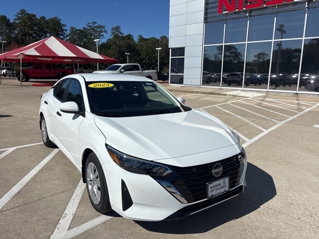 2025 Nissan Sentra S's photo