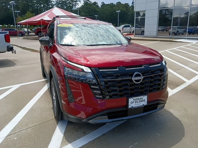 2026 Nissan Pathfinder SL 2WD's photo