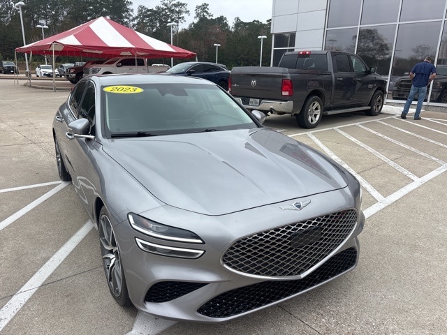 2023 GENESIS G70 Standard's photo